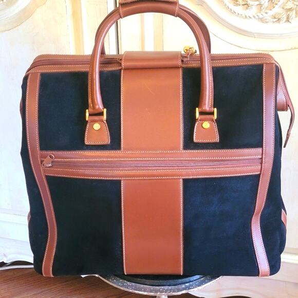 Vintage Gucci Traveler Suede and Leather Bag 18x17 SEE DESCRIPTION - Picture 2 of 16